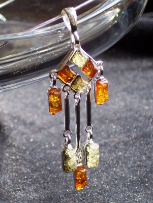 Amber Silver Pendant PE2064b