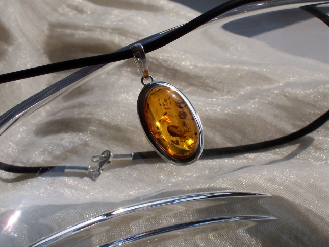 Amber Silver Pendant PE7007